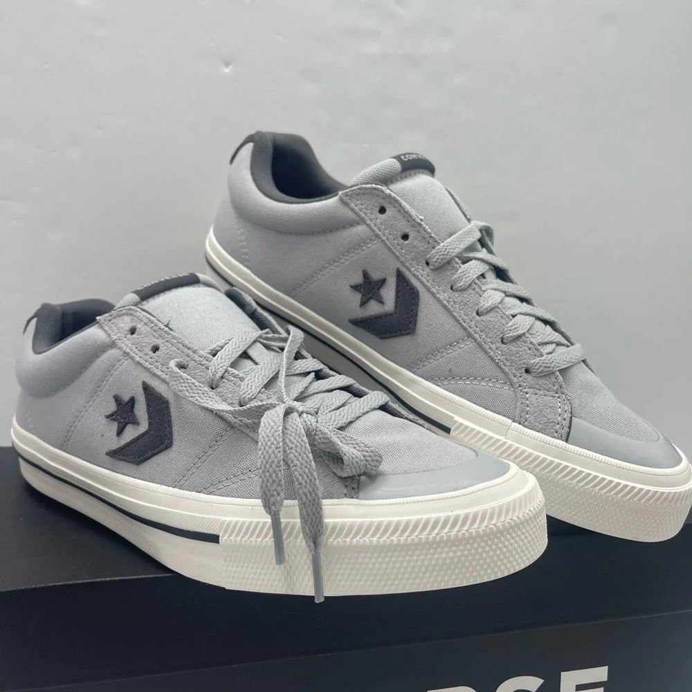 Converse Men’s A14643F
CONVERSE SPORT CASUAL OX GREY AREA/DARK MATTER Sneakers - Picture 4 of 16